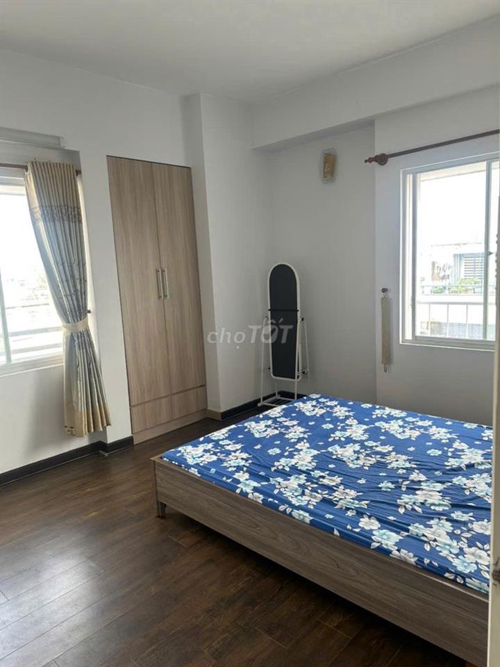 Chính chủ bán CC Lý Thường Kiệt, Quận 11, 63m2, 2PN, thang máy