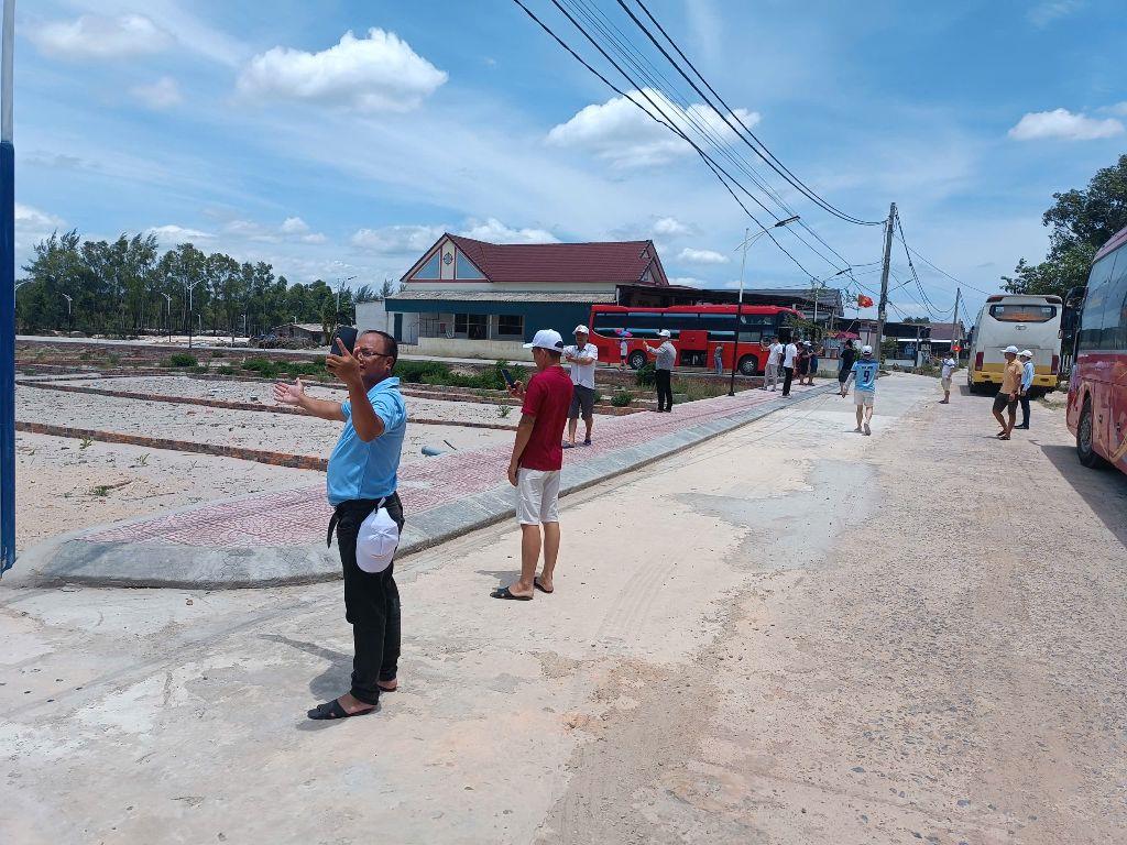 Cần bán mảnh đất mặt biển Quảng Trị giá 400 triệu