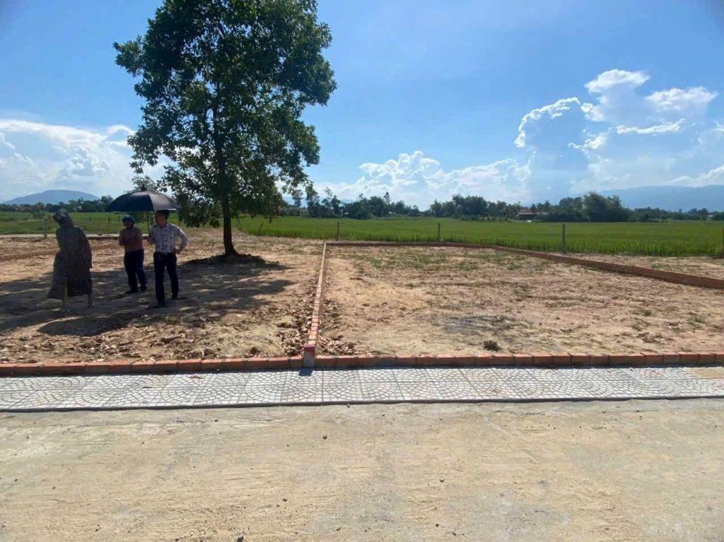Chủ cắt lỗ bán nhanh 2 lô 410m2 Ngang 24m đất ở giá chỉ 780 Triệu gần Cầu Giao Thuỷ.