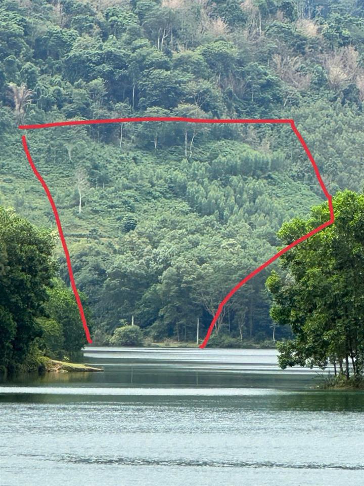 Bán lô đất có diện tích gần 2 ha bám bố hồ vai bành Tại Xã Phú Xuyên – Thái Nguyên.