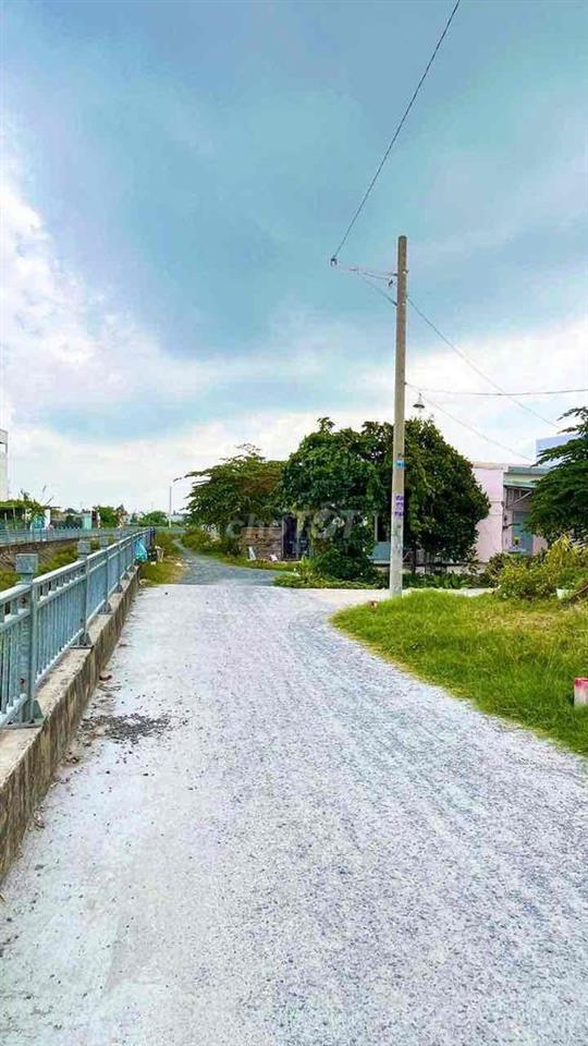 đất góc 2 mặt tiền siêu đẹp- ngay Tô Ngọc Vân