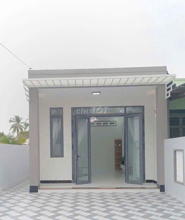 Nợ Bank bán gấp căn nhà nằm ngay Trần Thị Bàu, Củ Chi,105m2, 800tr,SHR