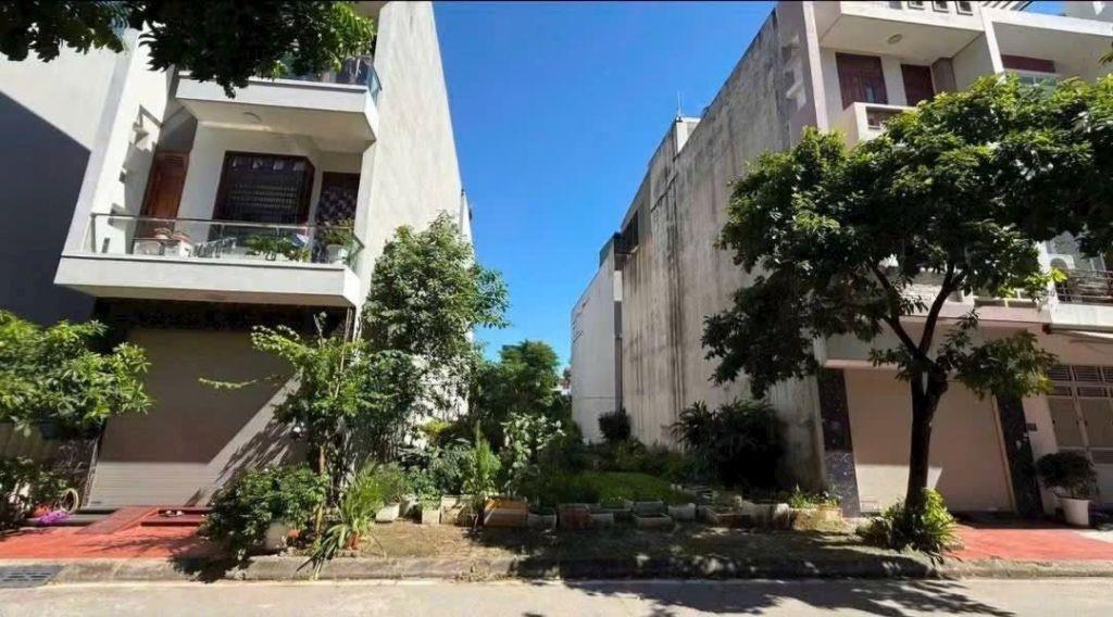 Bán đất mặt phố Hoàng Văn Thái, KĐT An Phú, ph Tân Bình, TP HD, 67.5m2, mt 4.5m, 3.1 tỷ