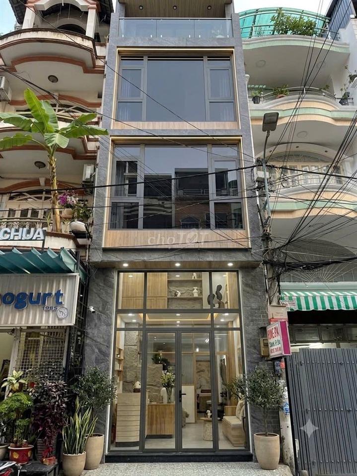 BÁN GẤP NHÀ GIÁP KHU CƯ XÁ BÌNH THỚI QUẬN 11