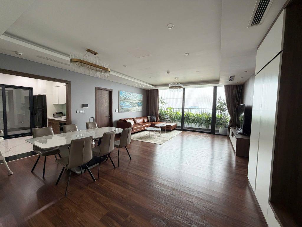 Bán gấp căn hộ 4 phòng ngủ chung cư N04B Ngoại Giao Đoàn – 156m2 – Căn góc.