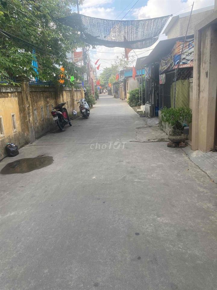 Bán đất gần bên trường học