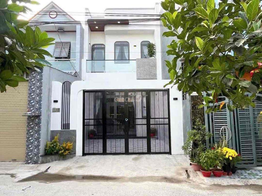 Cần tiền trả nợ ngân hàng cần bán gấp căn nhà 1 trệt 1 lầu.Hóc môn