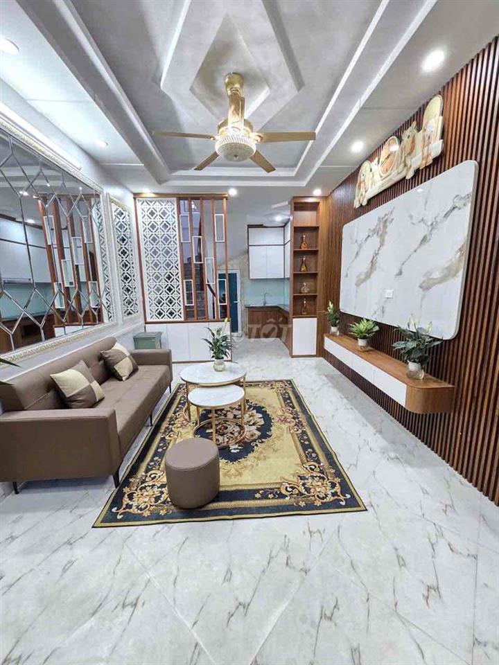 Siêu ngon . Lương Khánh Thiện nhà mới koong 40m ,5 tầng ,3 ngủ full nt