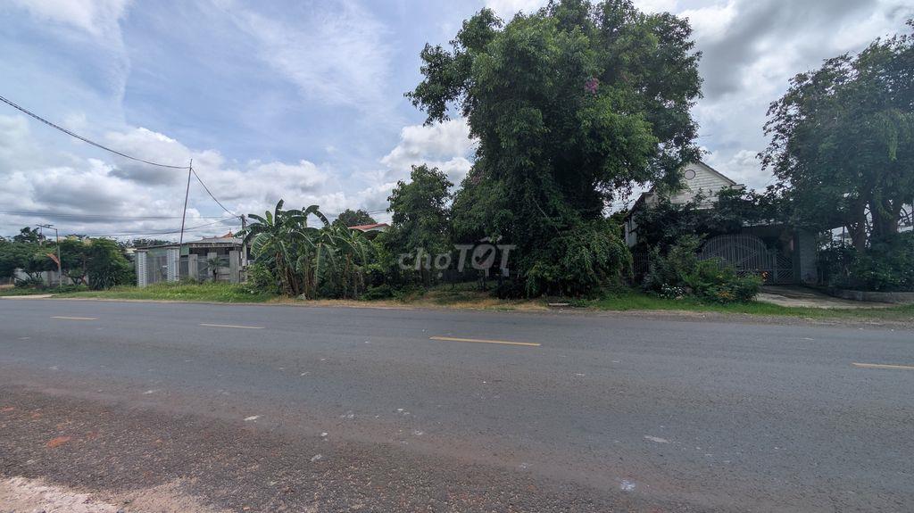 Chính chủ bán 833m² mặt tiền QL25 Chư Sê, 200m² thổ cư - 880 triệu