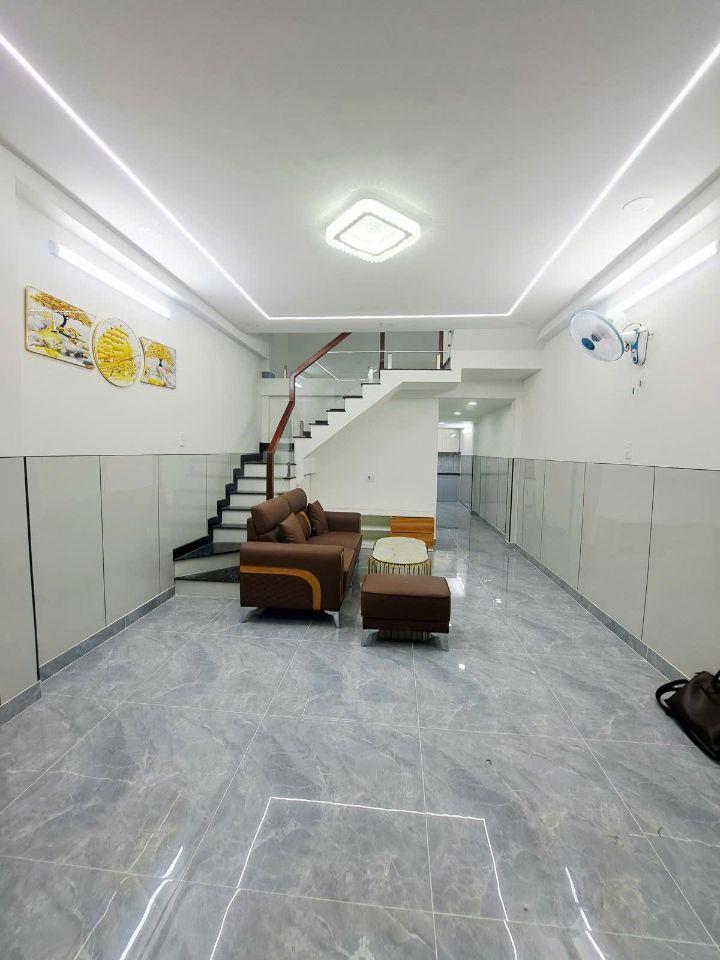 Bán gấp nhà mới TRƯƠNG PHƯỚC PHAN hẻm xe hơi gần chợ, trường học, tặng nội thất, 3 PN nhỉnh 4 tỷ.