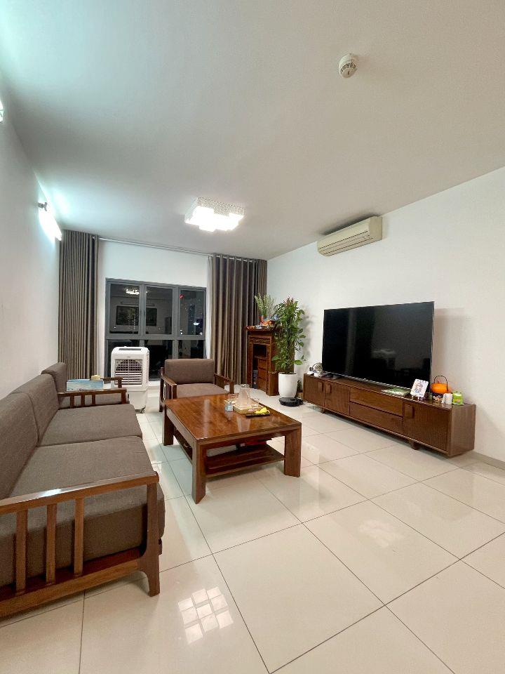 Cần bán căn 3 ngủ 132m2 tòa đẹp ở Mulberry Lane tòa E giá 8.2 tỷ/ full đồ
