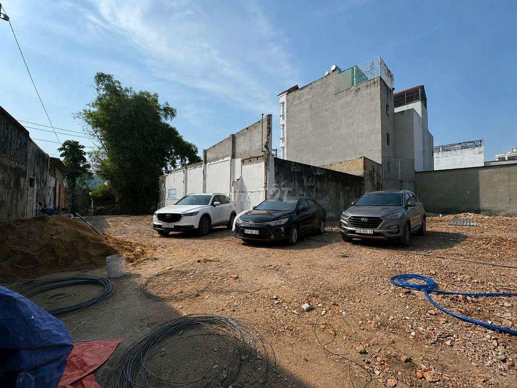 Lô đất gần 800m2. có 675m2 Thổ cư 1/ Lê Văn Khương