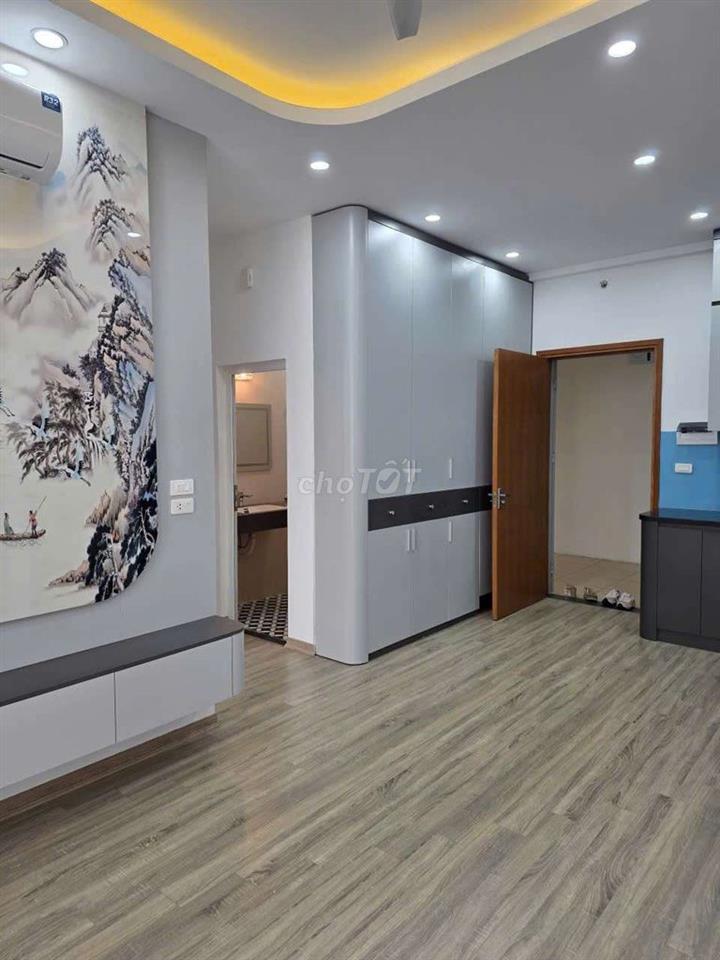 Bán gấp căn góc 75m2 2 ngủ, 2 WC tại Hoàng Đạo Thành, Thanh Xuân