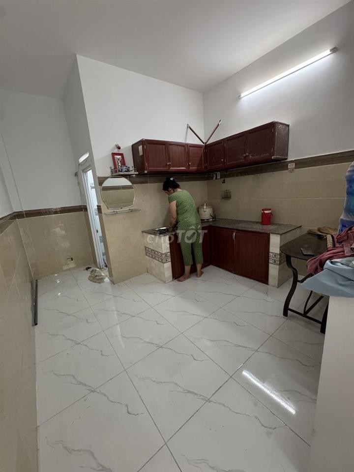 Kẹt tiền bán nhà chính chủ