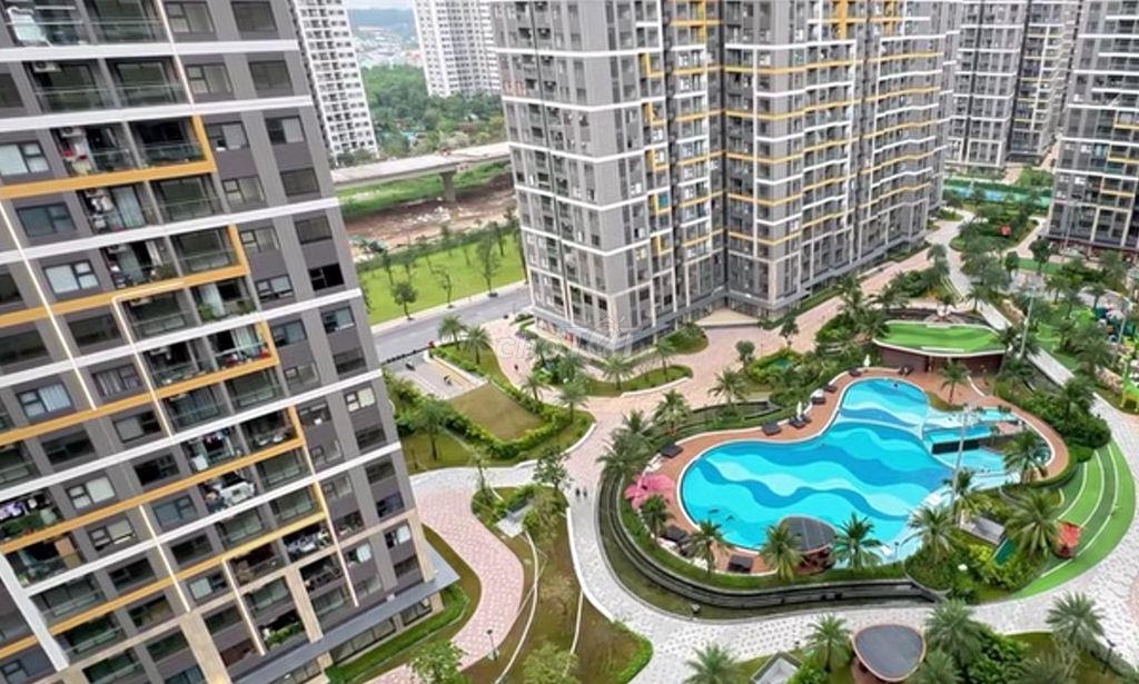 studio có tầm nhìn ra hồ bơi