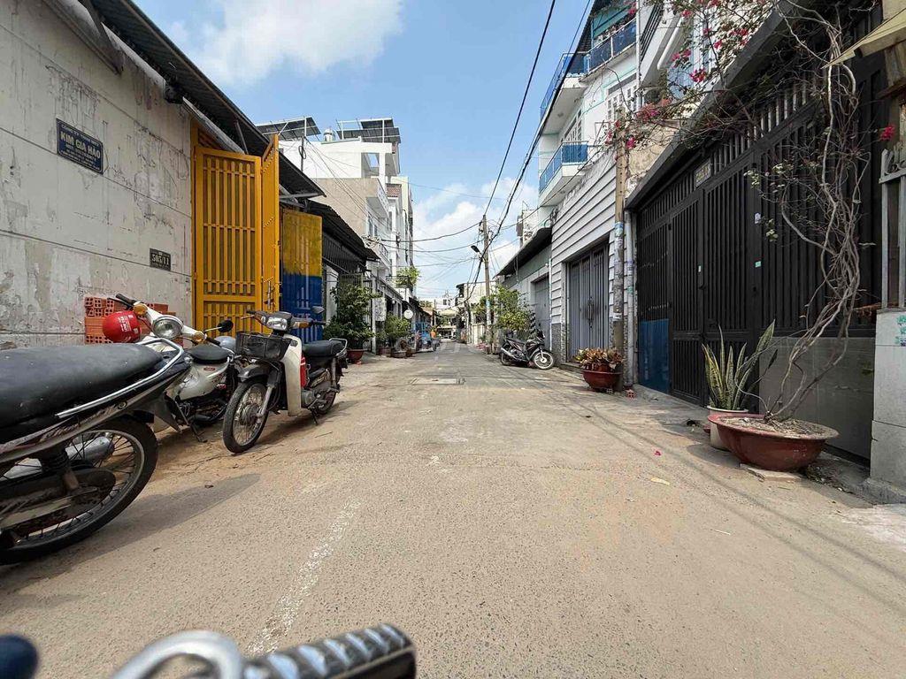 Siêu Phẩm Ngay Tân Kỳ Tân Quý 90m2 - Hẻm Ô Tô Ngủ Nhà - Giá 9 Đồng