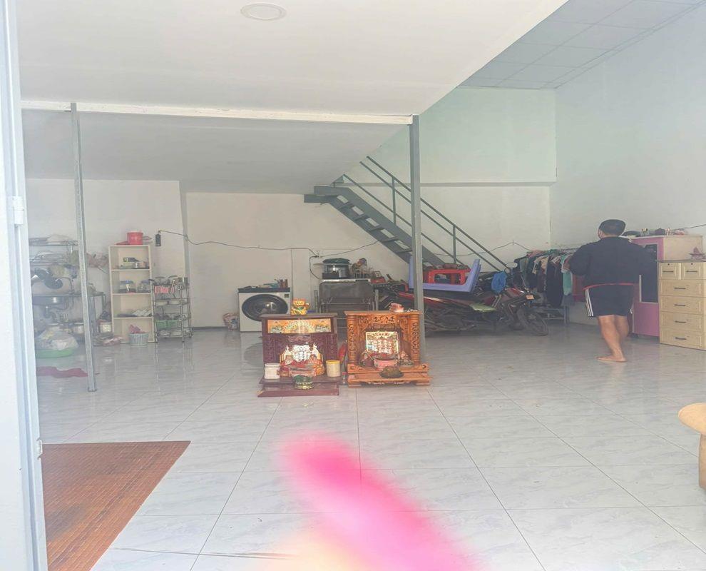 Bán nhà HXH đỗ của đường Bờ Sông, Tân Tạo A, Bình Tân cũ, 72m2, 2 tầng, ngang 7m, giá rẻ