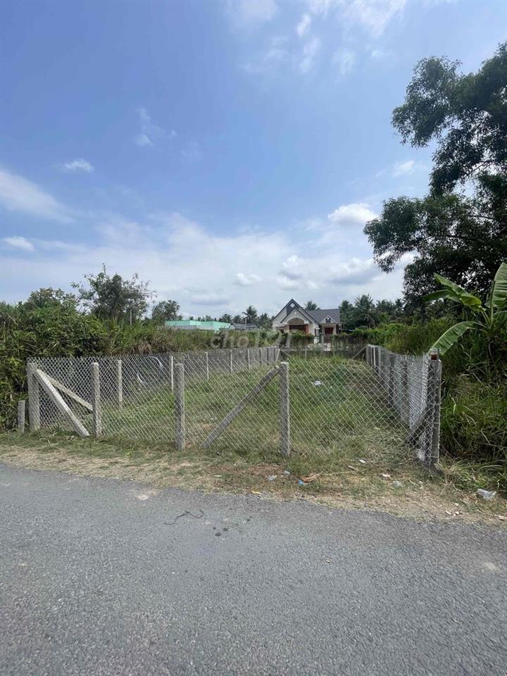 Bán đất gần thị trấn Chợ Gạo