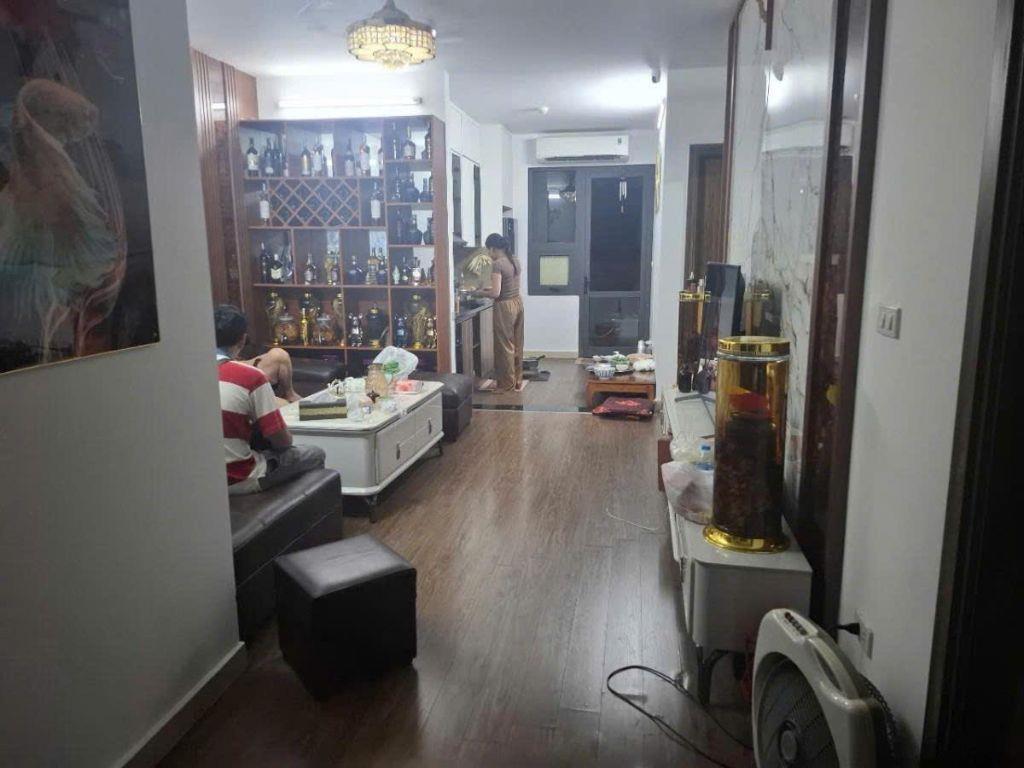 Tôi cần B.á.n căn hộ chung cư K35 Tân Mai -Hà Nội DT 77m2 full nội thất giá hơn 6 tỷ
