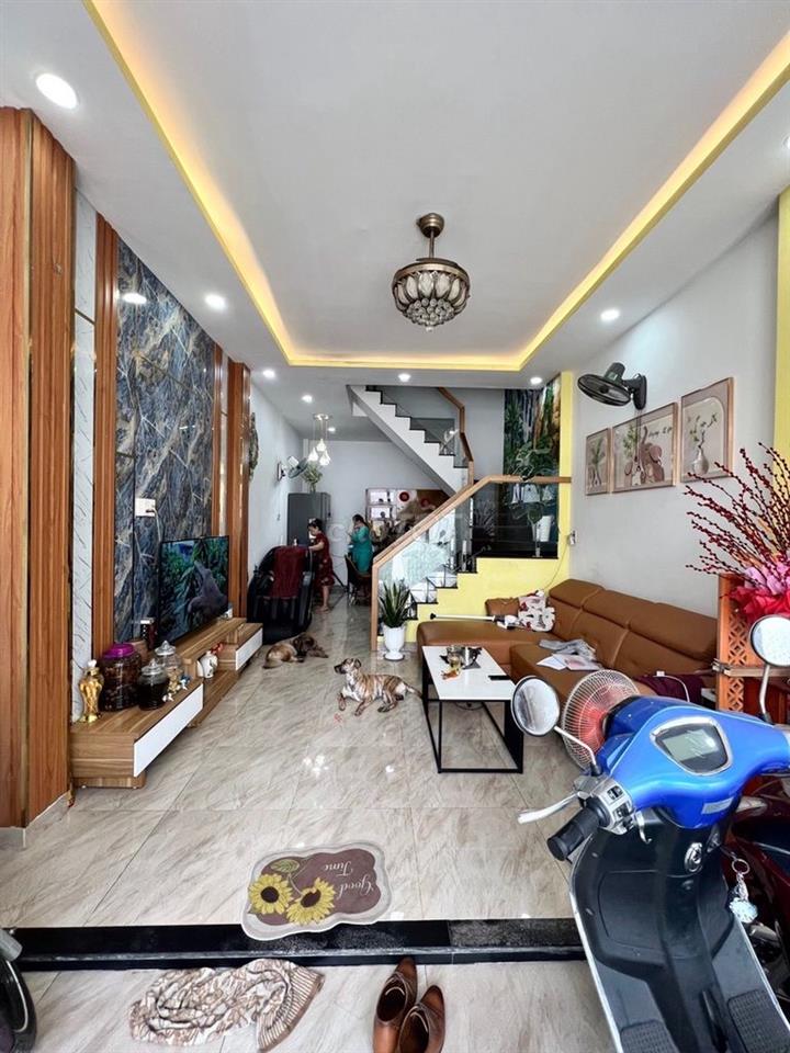 🔥 NHÀ MỚI 4 TẦNG 4 XÃ – SÁT TÂN PHÚ – HẺM 6M – GIÁ 5 TỶ HƠN XÍU XIU