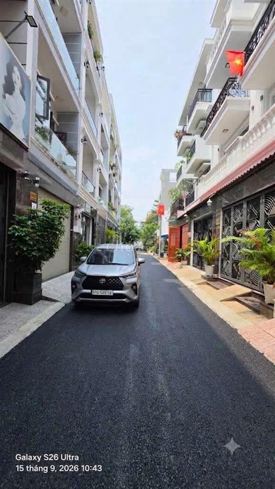 NHÀ 4 TẦNG ÔTÔ 7 CHỖ NGỦ TRONG NHÀ - HUỲNH TẤN PHÁT SÁT BÊN QUẬN 7