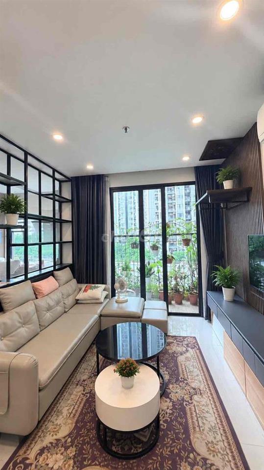 cần bán gấp căn S2 . 2ngủ+1 DT 63,4m giá 4.15 TỶ . Vinhomes Smart city
