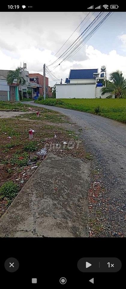 ĐẤT 200M2, SỔ HỒNG RIÊNG, 1 TỶ 3, HẺM XE HƠI , GẦN CHỢ NHÀ THỜ