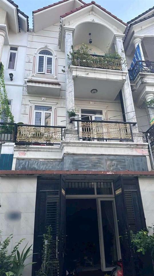 Nhà Đẹp Ở Ngay Lê Văn Việt.
