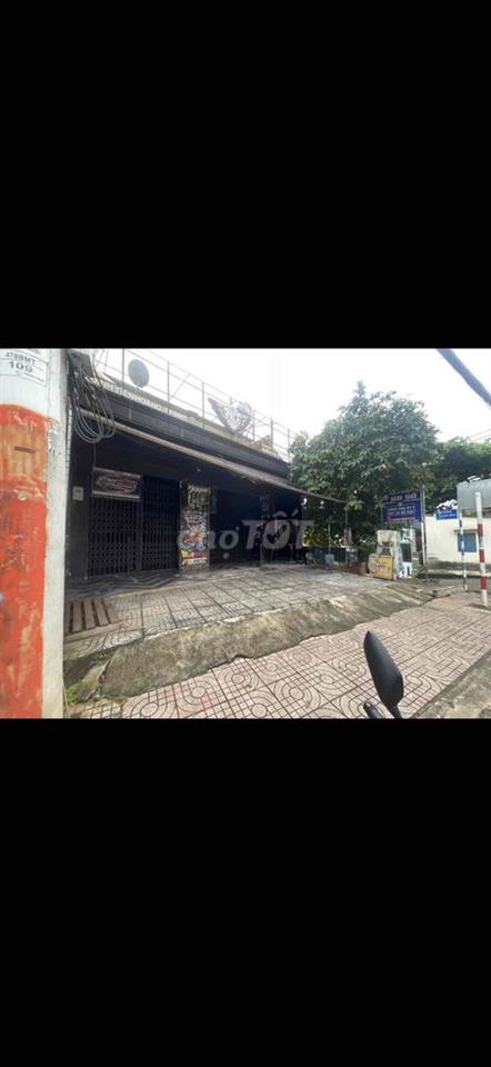 cần bán nhà góc 2 mặt tiền
