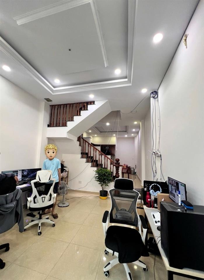Bán nhà đường số 11, Trường Thọ, Thủ Đức, TP HCM. DT 57m2, 3 tầng, chỉ 7.42 tỷ, sổ hồng