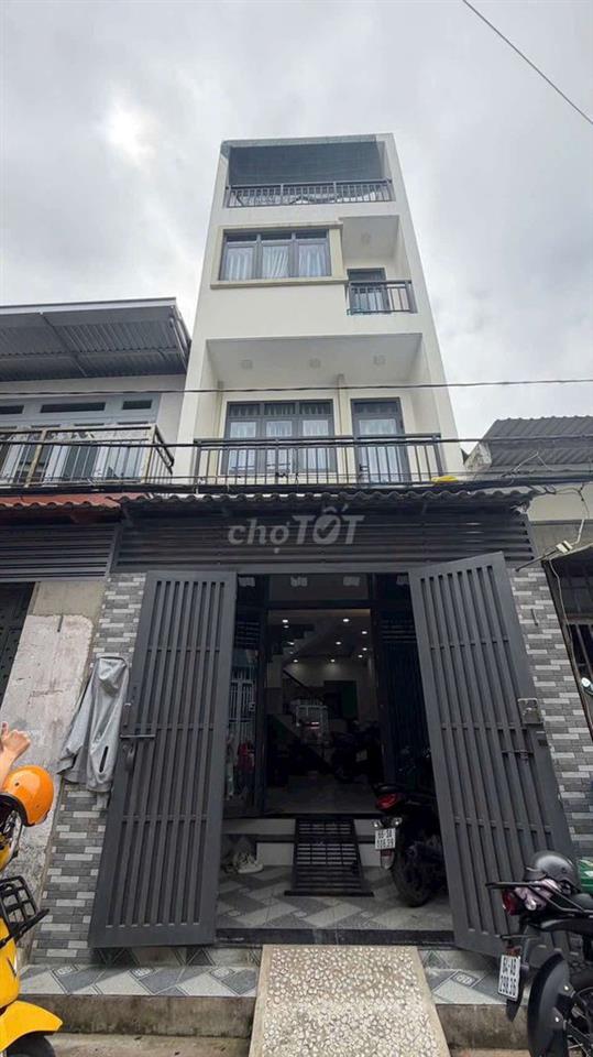 nhà 4 tầng đường nhựa thông 7m