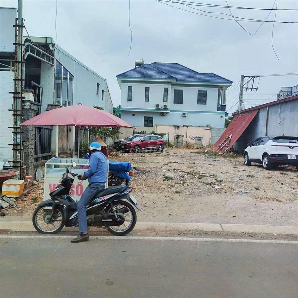Chủ kẹt tiền bán gấp miếng đất thổ cư