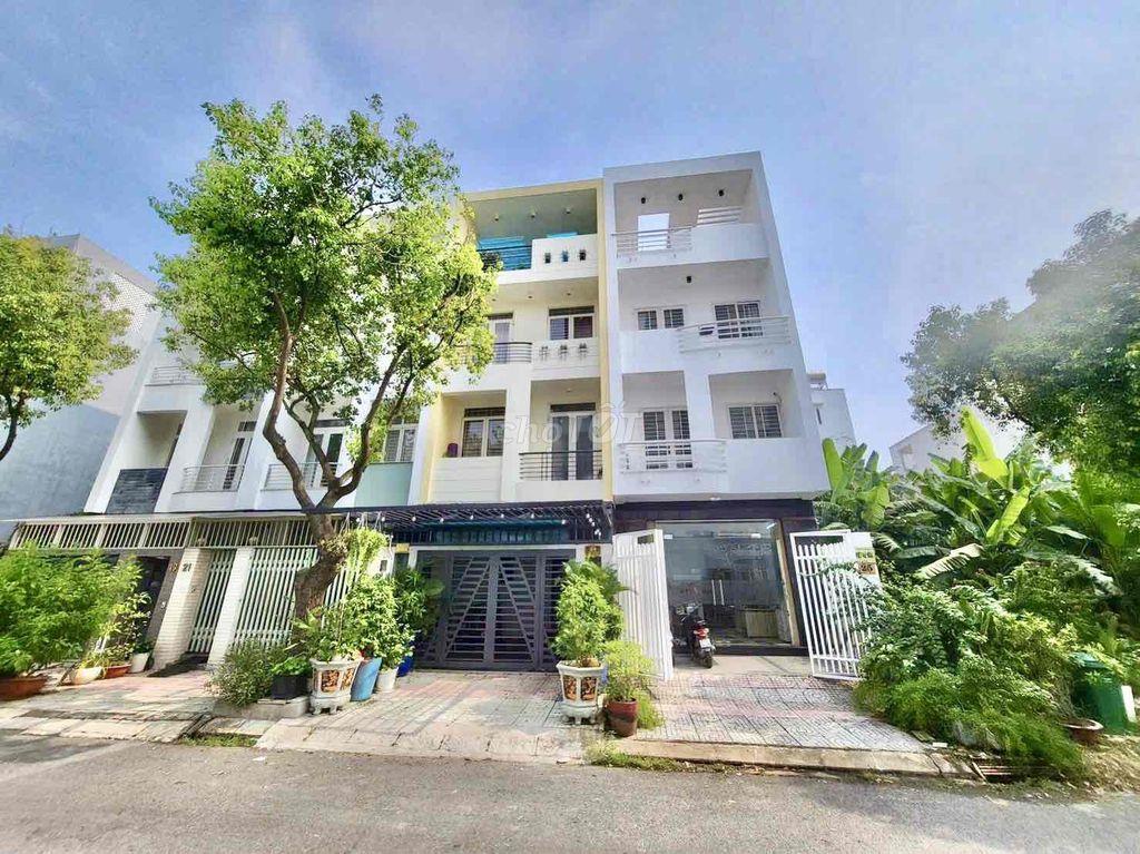 13.8 Tỷ Nhà Mặt Tiền Đường Số, P. Tân Phong, Quận 7 - Gần Trường Đại H