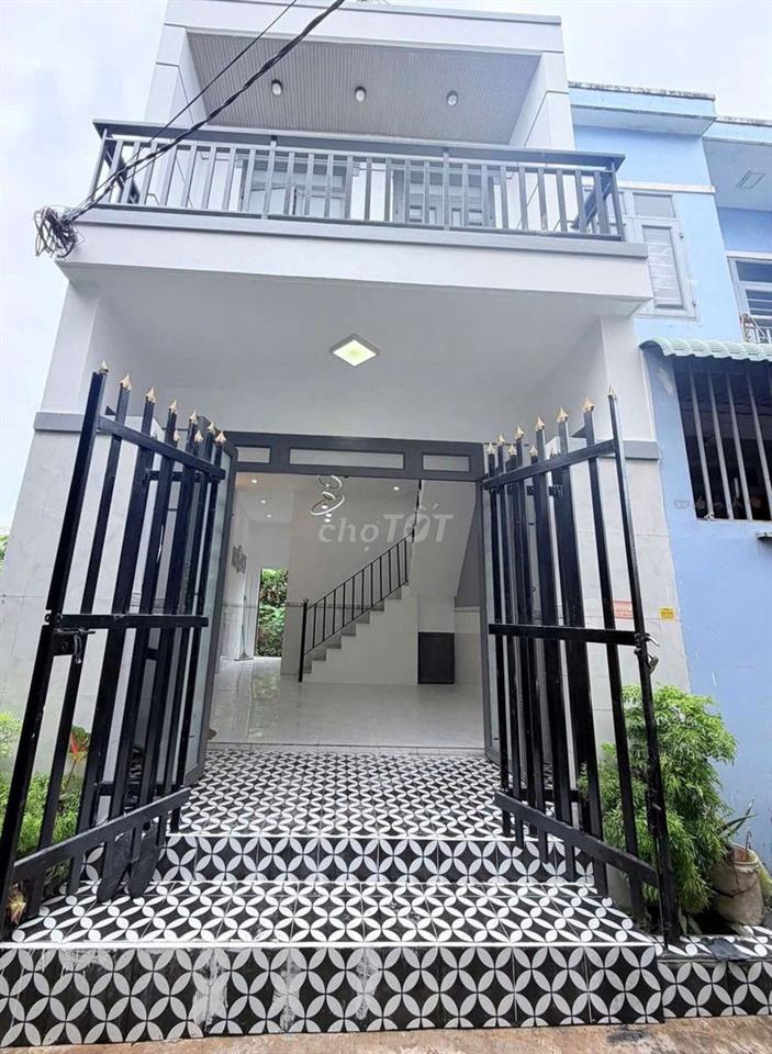 chính chủ bán lỗ nhà Hóc Môn 400tr, có sổ hồng riêng, gần Bà Điểm