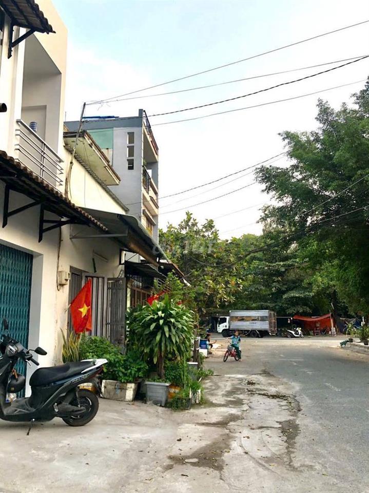 Bán nhà MT chính chủ 100m2, số 10 TK8, KDC Hoàng Hải, NAT Bà Điểm