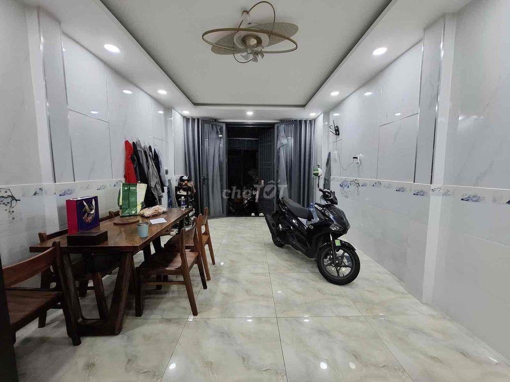 ĐÃ ĐẸP LẠI CÒN RẼ NỮA