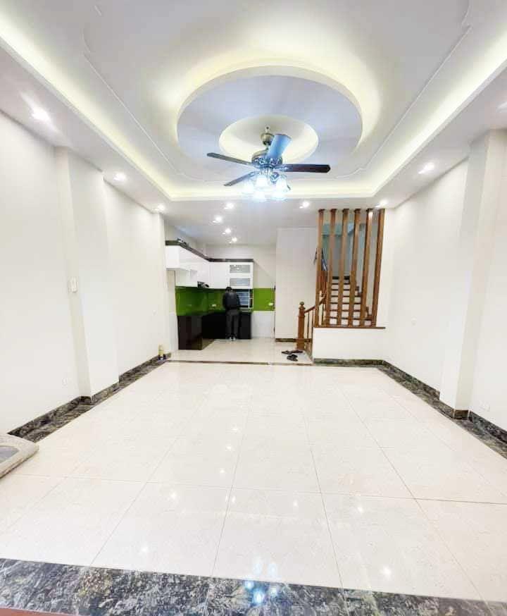 Bán nhà phố Đội Cấn, Ba Đình, ôtô đỗ, vừa ở vừa có dòng tiền, 98mx5t, 19.8 tỷ, 0985696268