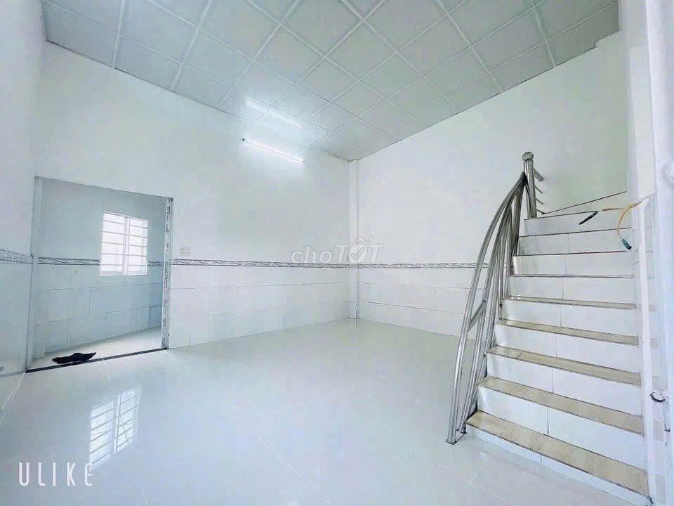 Vỡ nợ chủ bán gấp căn nhà 125m2 Tân Thông Hội Củ Chi chỉ 990tr