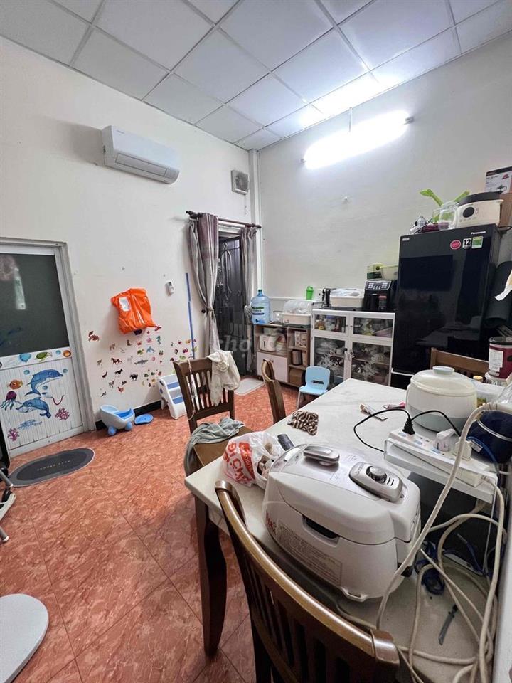 nhà hẻm 8m 2 xe hơi tránh nhau