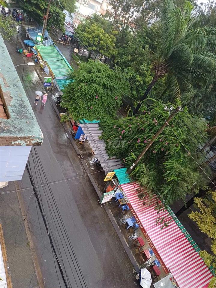 Căn góc chung cư Lê Thị Riêng(60m2 2pn, thang máy)