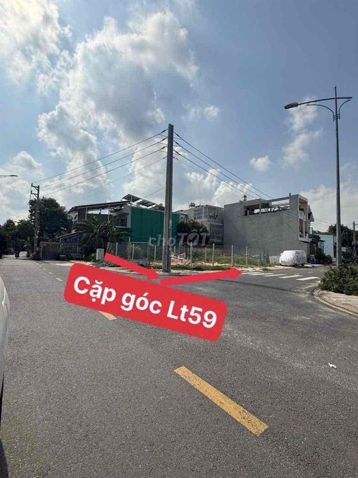 cặp góc . 2 mặt tiền Lái thiêu . tđc bình đức