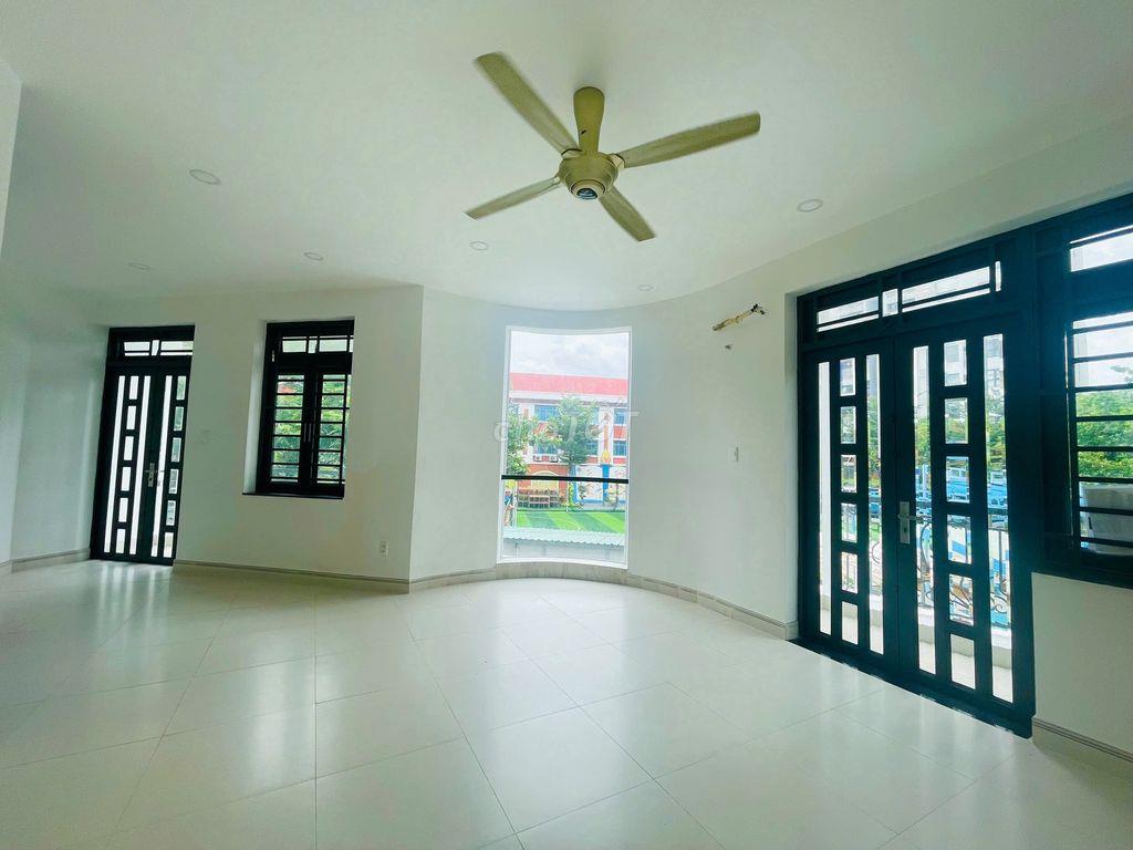 BIỆT THỰ hẻm 616 Lê Đức Thọ - Phường 15 6PN NHÀ THẬT 17.5 TỶ