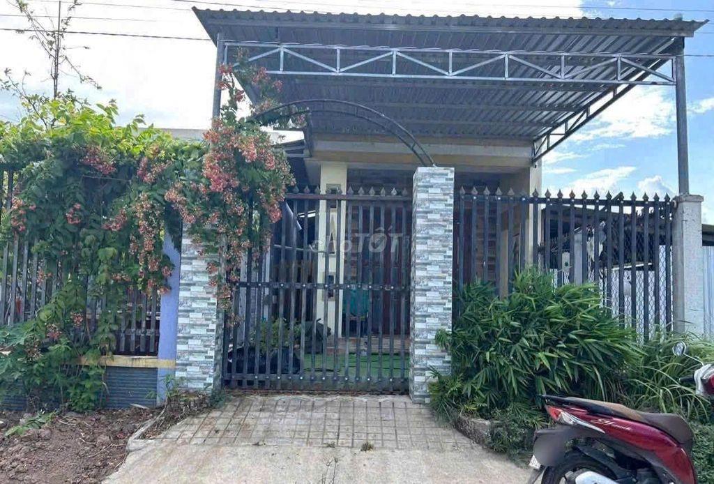 Chủ ngộp bán nhanh Căn nhà ngay Tân Phú Trung Củ Chi 690tr Sổ riêng