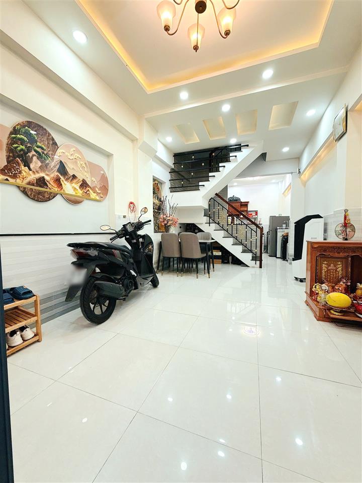Nhà 1 lầu còn mới 3.5x9.35m Dương Bá Trạc P1Q8 (P.Chánh Hưng)