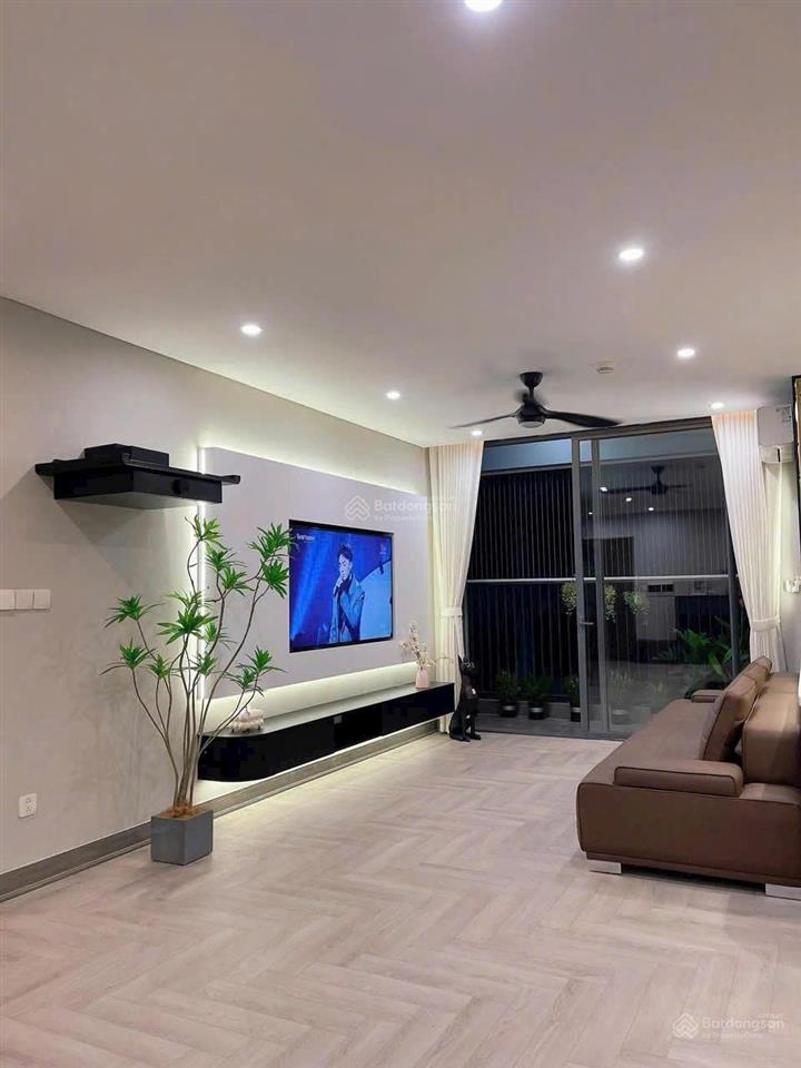Giảm 300tr! bán 3 ngủ tại helios tower, dt 93m2, full nội thất, view đẹp, giá 8.4 tỷ, sổ đỏ sẵn