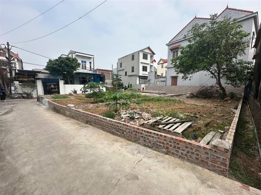 Bán đất ngọc phúc, kiều phú, dt 80m, cách 100m ra quỹ đất đại học hà nội, đh ngoại thương