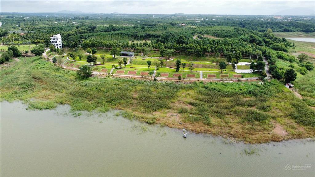 Đất mặt hồ sông ray lâm san, cẩm mỹ 6.600m2 4 thửa giá chốt 13,2 tỷ