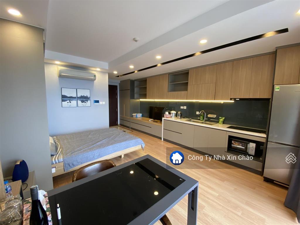 Studio sẵn sổ 50 năm tại d'capitale trần duy hưng. giá cực tốt 3,2 tỷ. 0931 226 ***