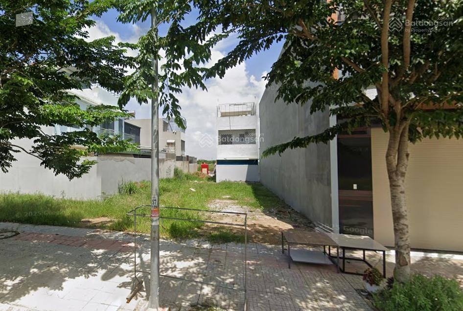 Chủ ngộp bán gấp lô đẹp 147m2 đường nguyễn hải giá chỉ 2,3 tỷ ngay vincom long thành