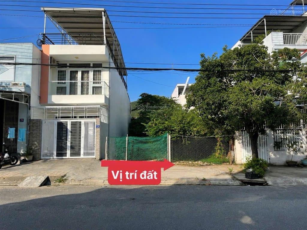 Bán đất mặt tiền trần khát chân đường rộng 20m. 92m2 giá rẻ 7,2 tỷ